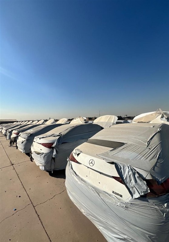 تصویر محموله خودروهای بنز وارداتی ایران‌خودرو