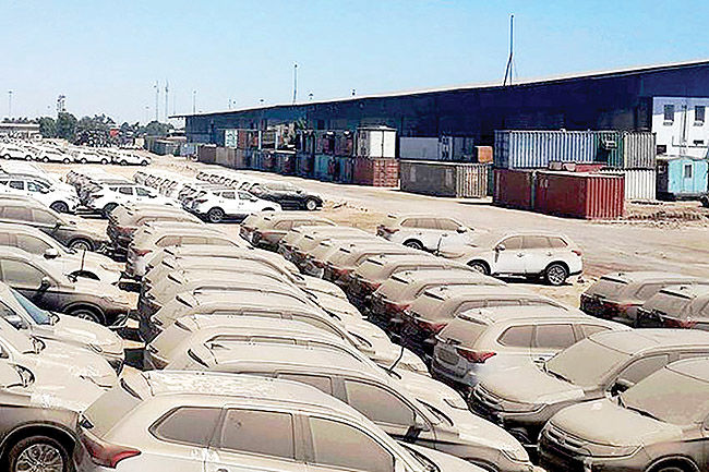 ۹ هزار خودرو در انتظار ترخیص از گمرک | جزئیات تأخیر در واردات