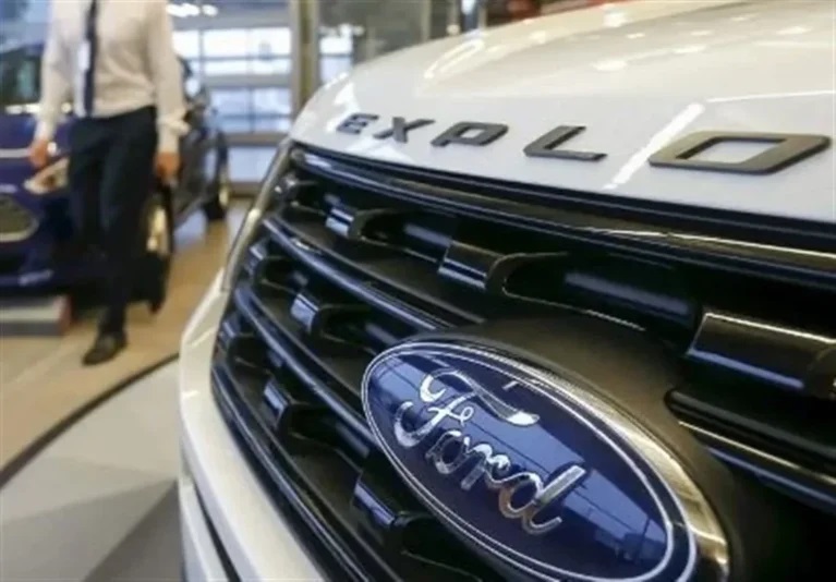 چالش‌ها و بحران‌های خودروسازان آمریکایی