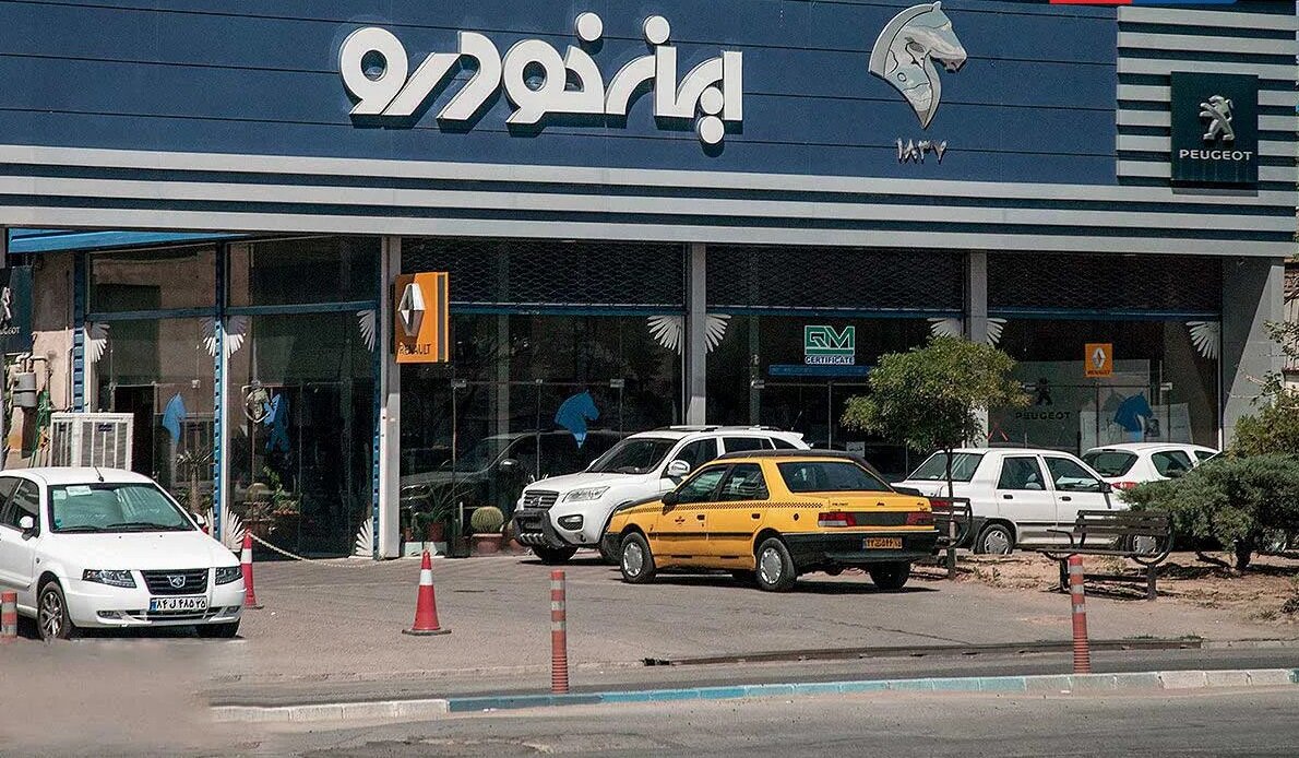 توقف نماد معاملاتی ایران‌خودرو به‌دلیل ابهامات مالی در بورس