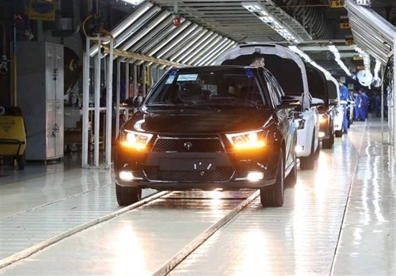 صف ۱۰ میلیونی متقاضیان خرید محصولات ایران‌خودرو