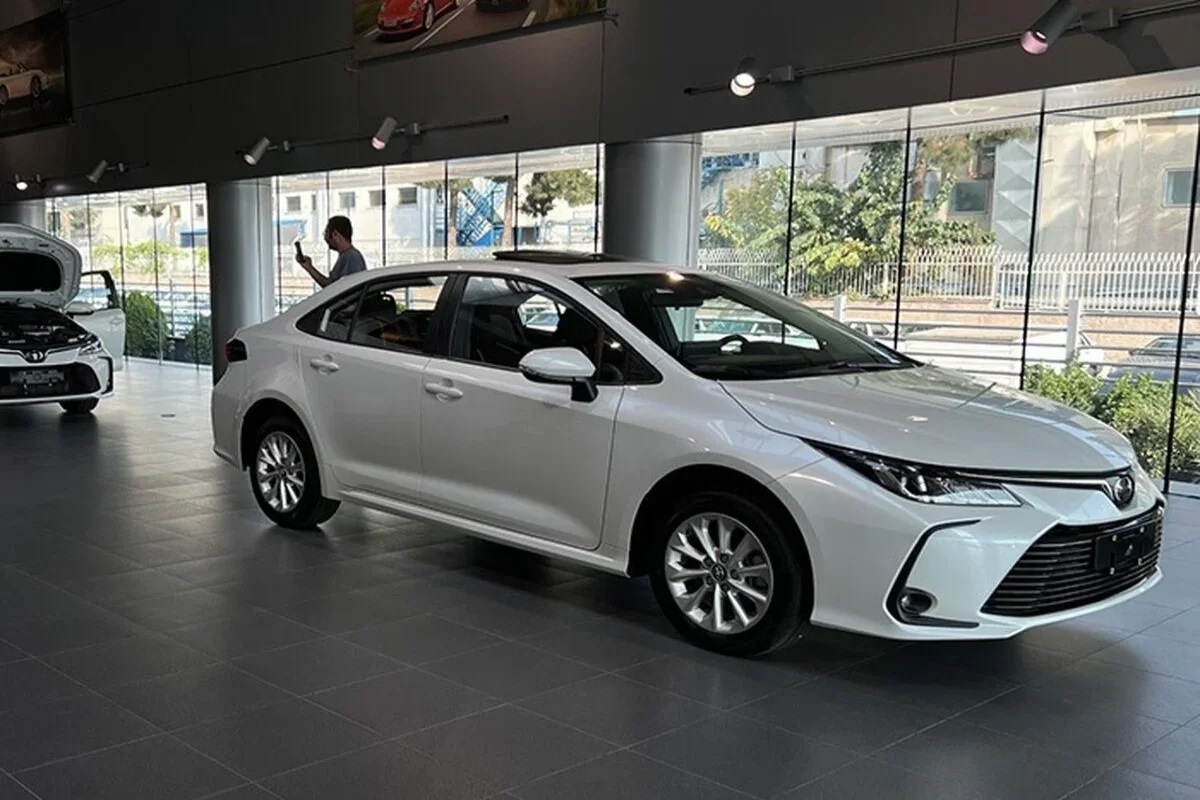 عرضه جدید خودروهای وارداتی از ۲۵ بهمن | فروش ۵ مدل خودروی خارجی